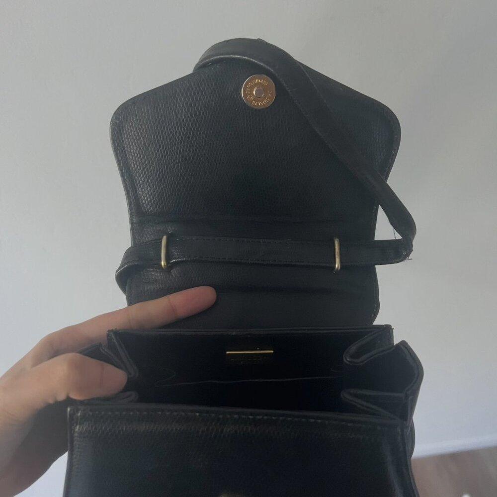 Vintage Black Leather Shoulder Bag with Gold Cat Accent Detail - Picture 6 of 11